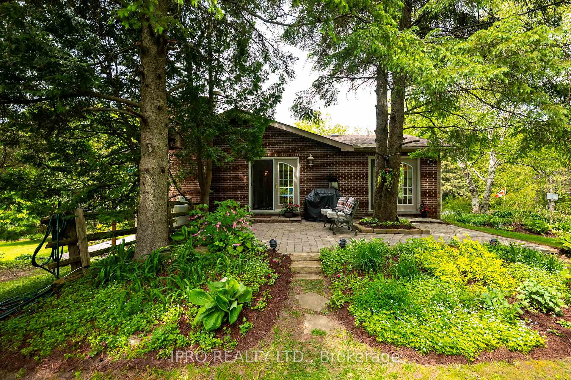 Front of 7302 Coolihans Side Road