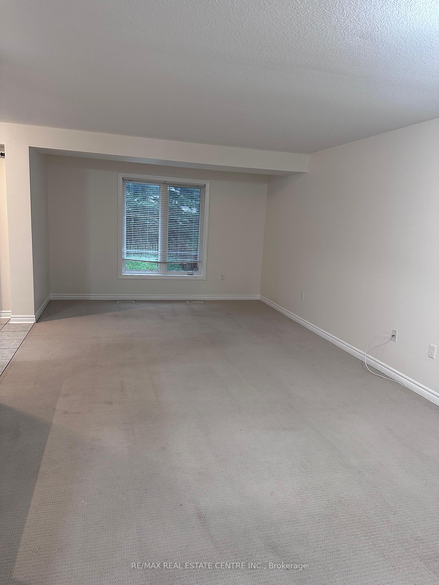 Photo 5 of Unit Upper, 61 Laughland Lane, Guelph, Pineridge/Westminster Woods — HOMEH