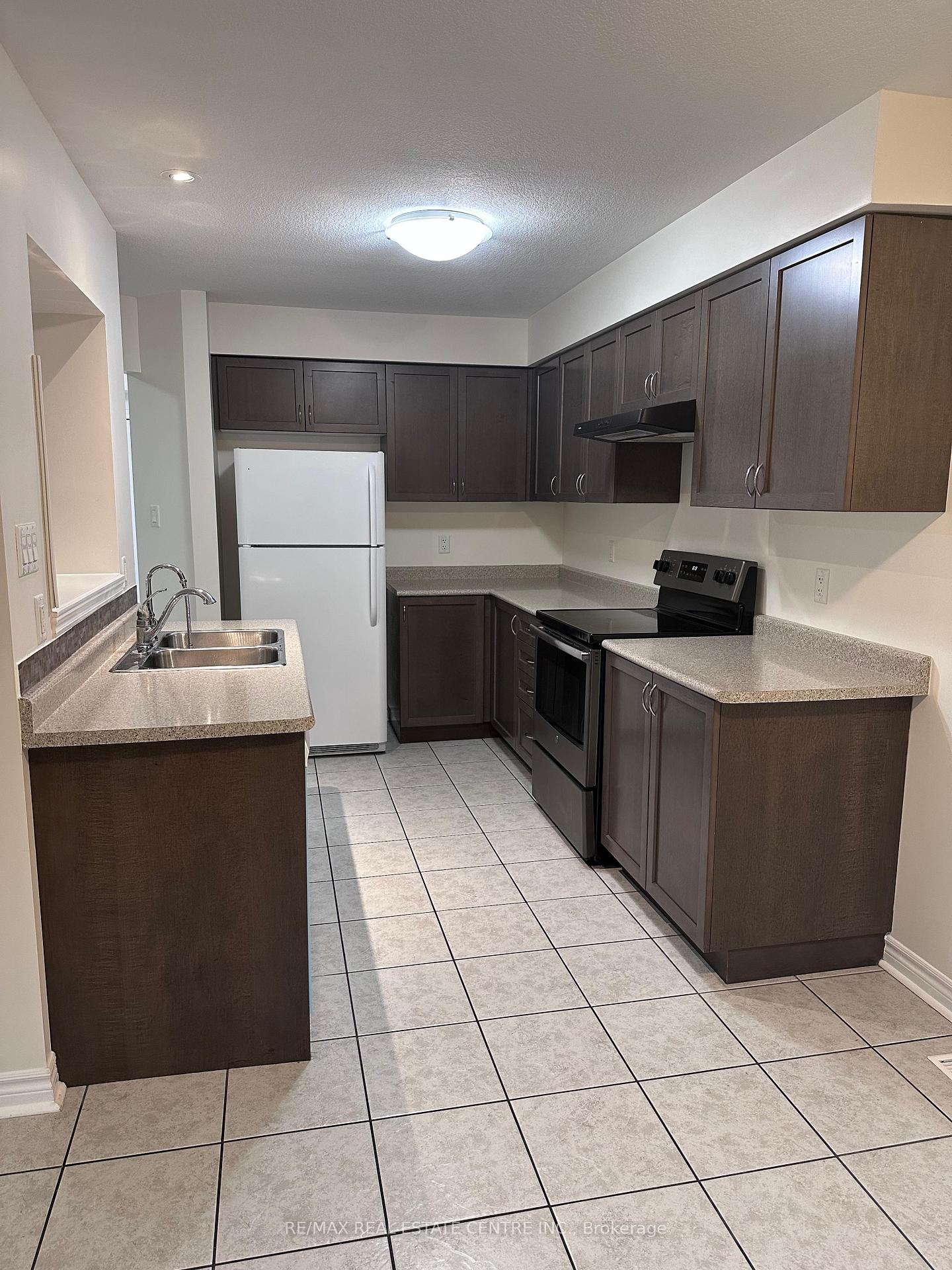 Photo 6 of Unit Upper, 61 Laughland Lane, Guelph, Pineridge/Westminster Woods — HOMEH