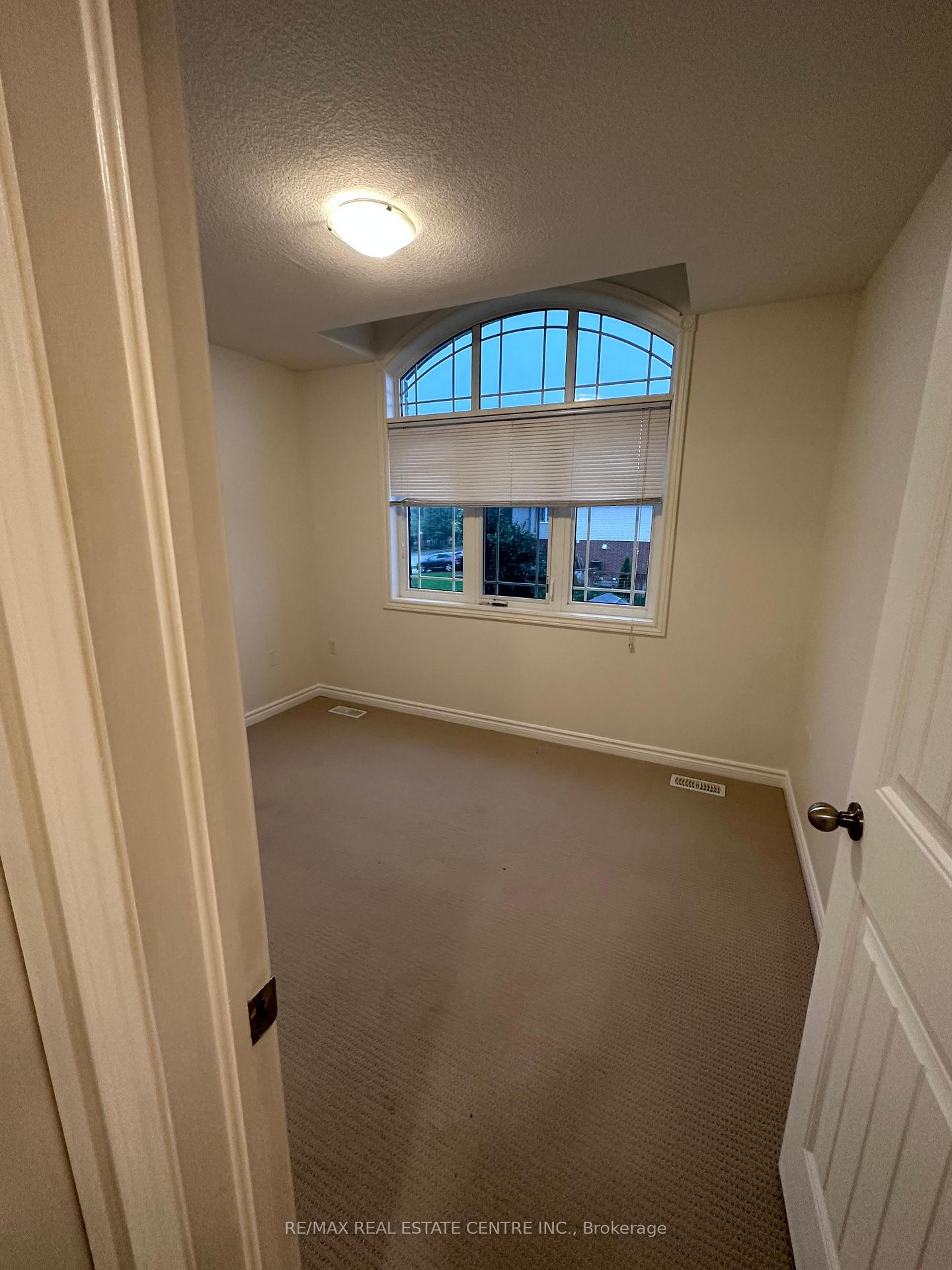 Photo 14 of Unit Upper, 61 Laughland Lane, Guelph, Pineridge/Westminster Woods — HOMEH