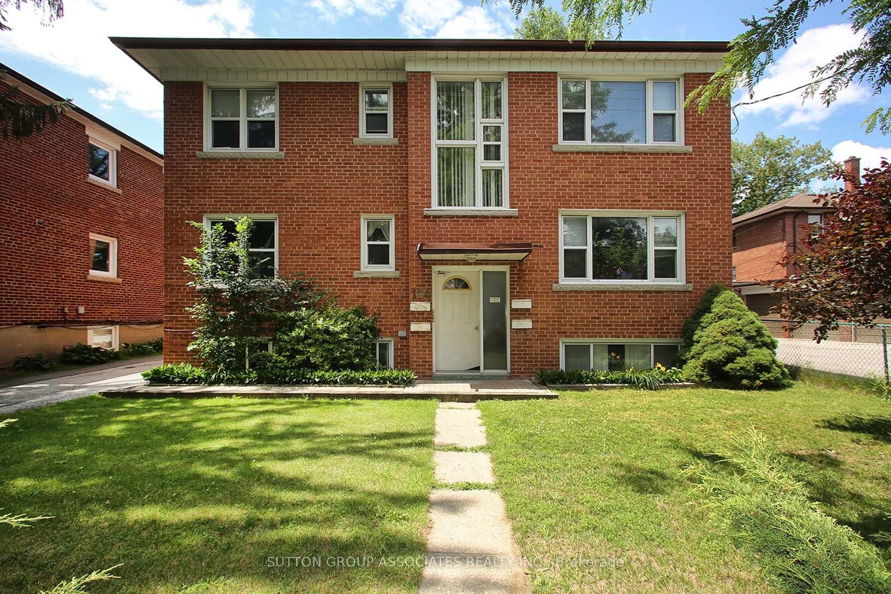 Front of Unit 2nd Fl., 134 Grand Avenue