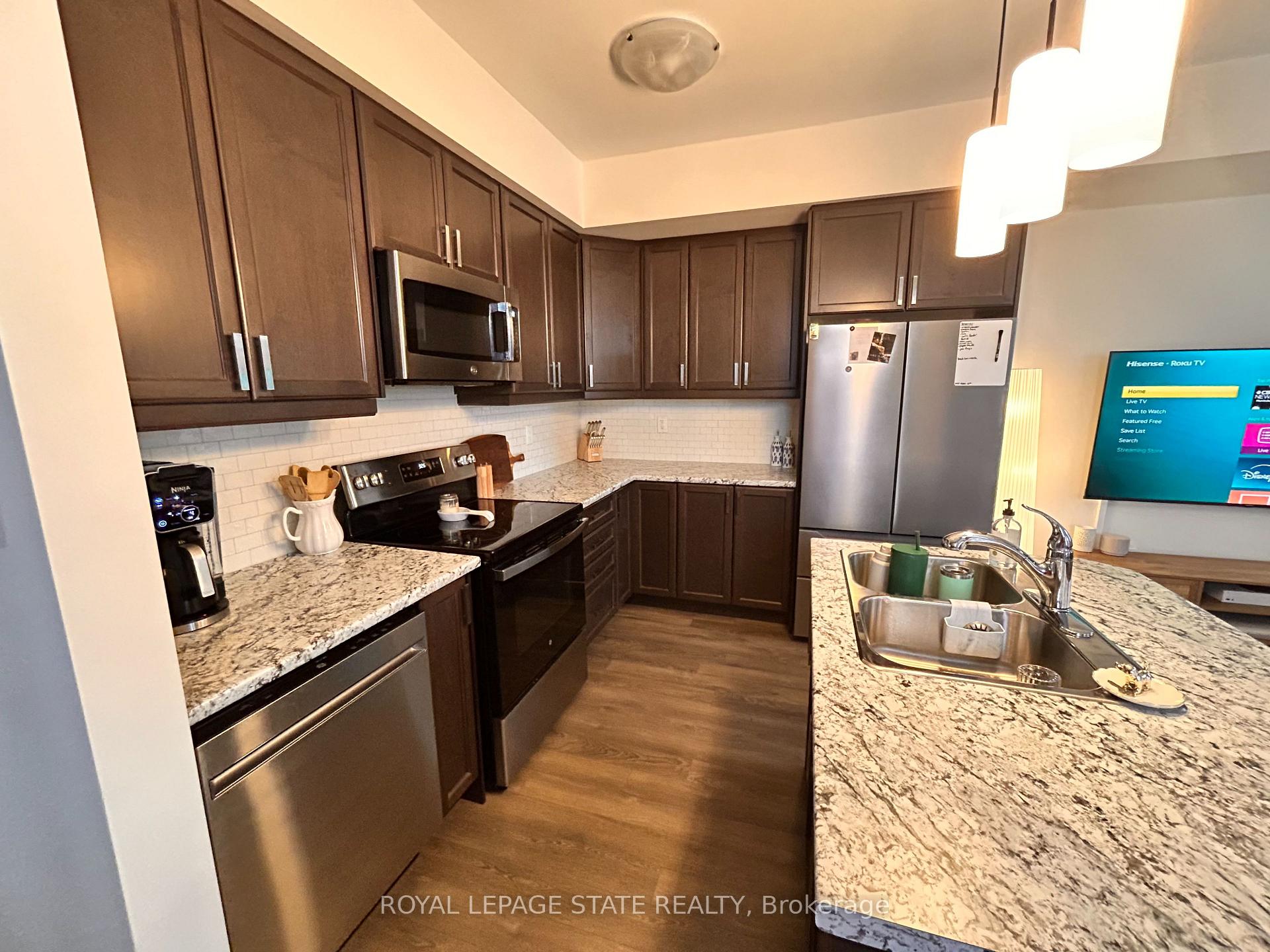 Photo 6 of Unit 40, 305 Garner Road W, Hamilton, Ancaster — HOMEH