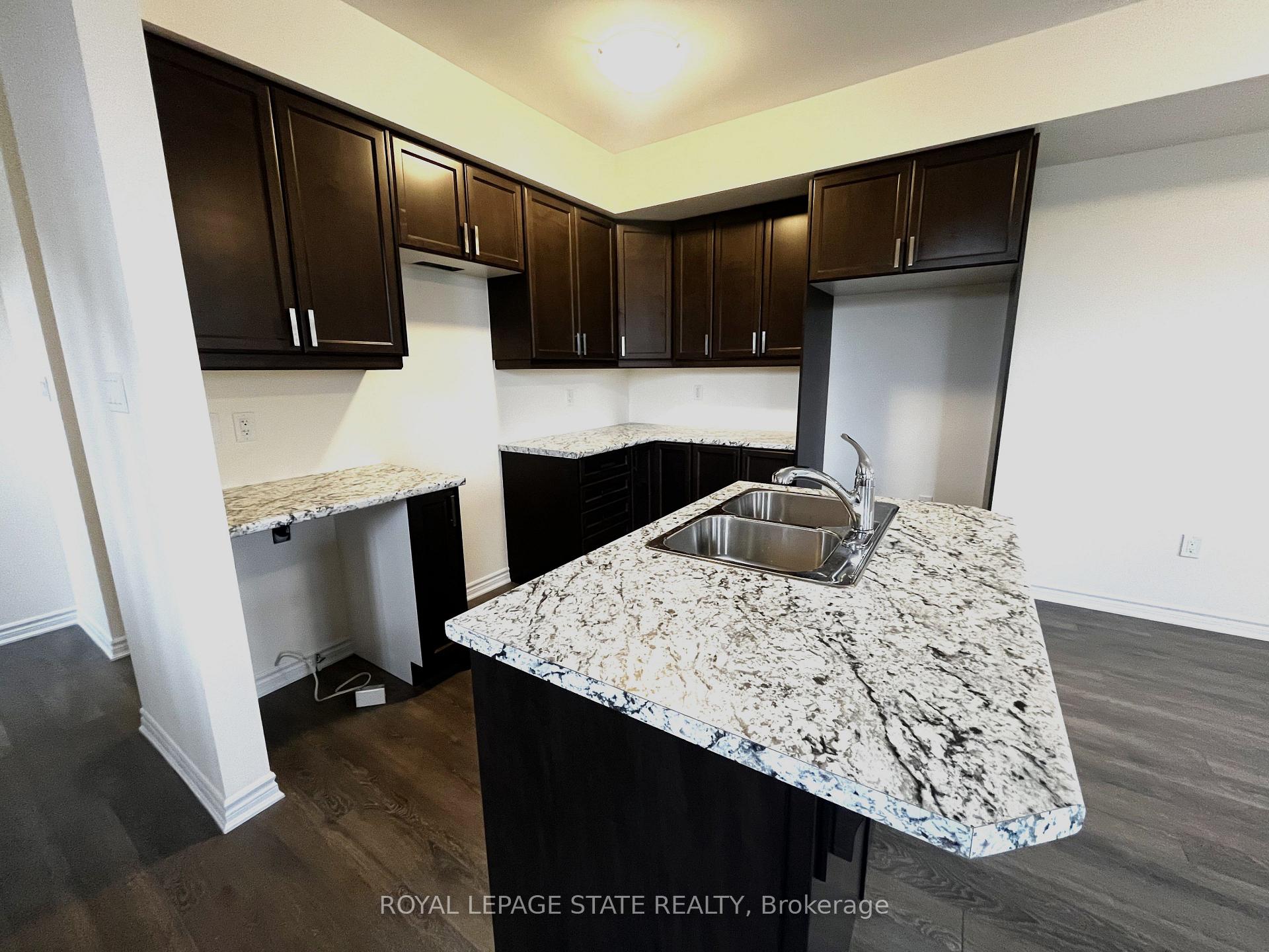 Photo 12 of Unit 40, 305 Garner Road W, Hamilton, Ancaster — HOMEH