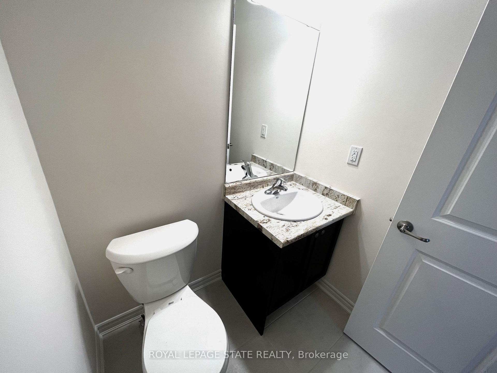 Photo 14 of Unit 40, 305 Garner Road W, Hamilton, Ancaster — HOMEH