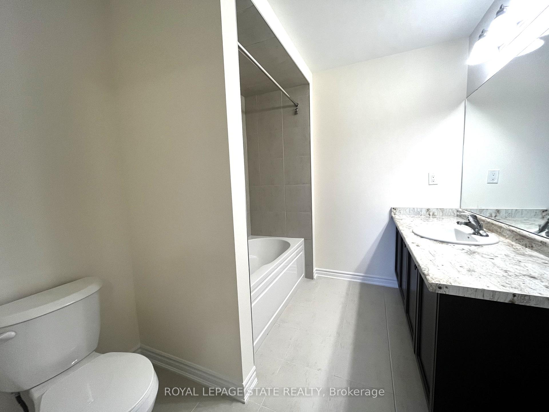 Photo 21 of Unit 40, 305 Garner Road W, Hamilton, Ancaster — HOMEH
