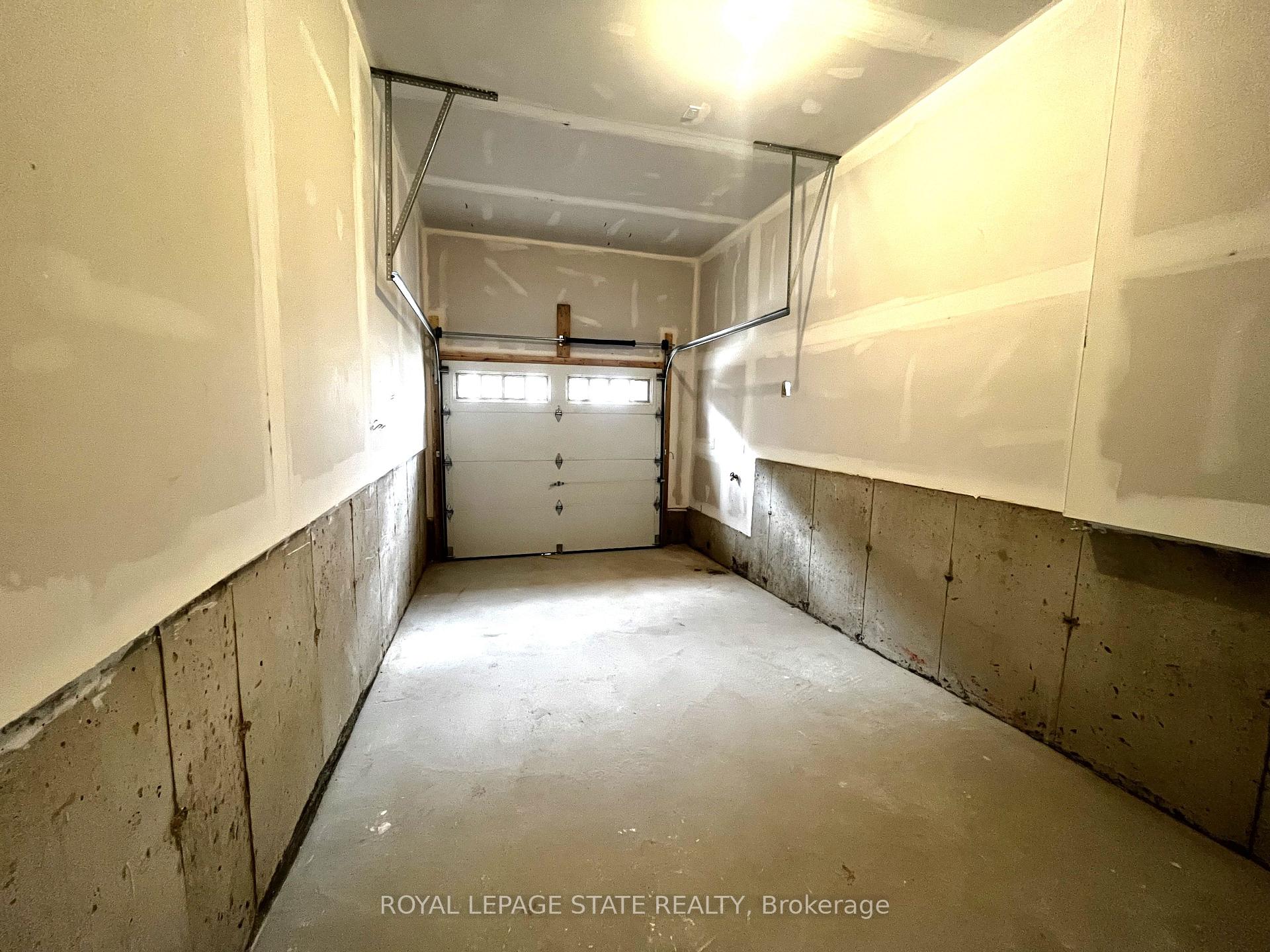 Photo 22 of Unit 40, 305 Garner Road W, Hamilton, Ancaster — HOMEH
