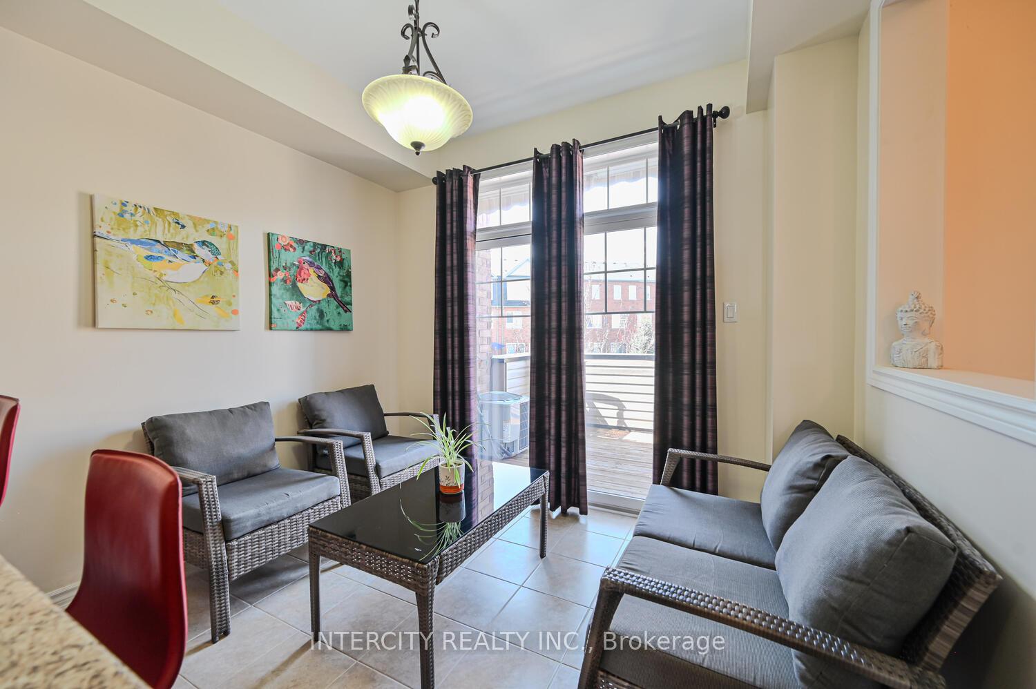 Photo 22 of 88 Magdalene Crescent, Brampton, Heart Lake East — HOMEH
