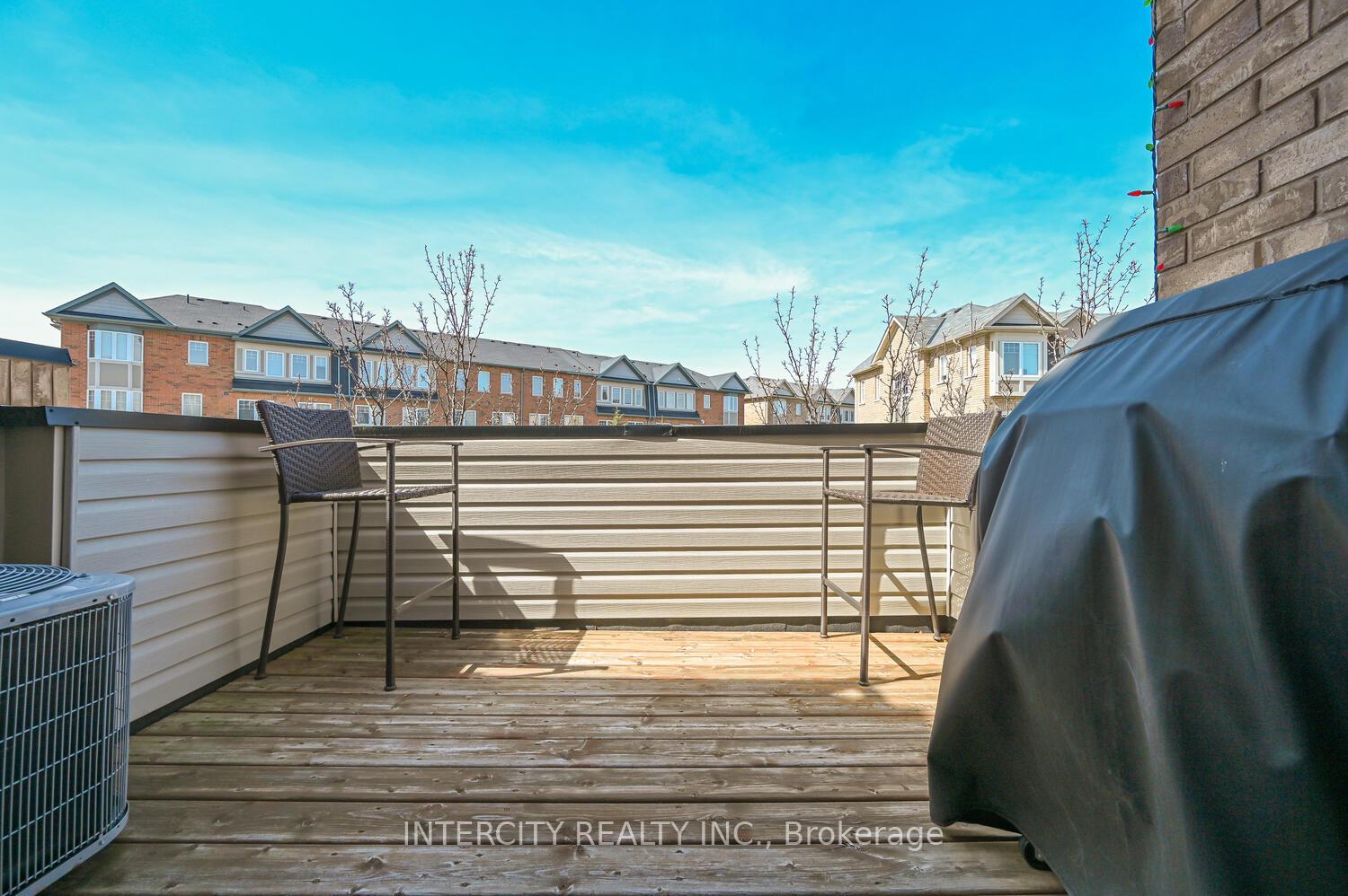 Photo 24 of 88 Magdalene Crescent, Brampton, Heart Lake East — HOMEH