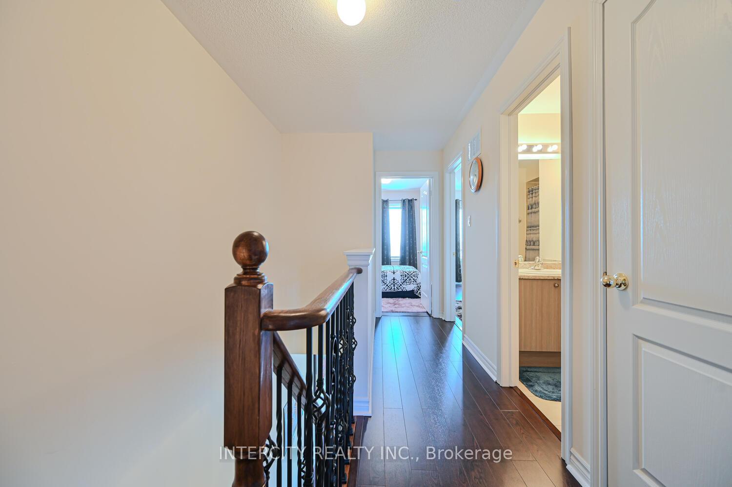 Photo 31 of 88 Magdalene Crescent, Brampton, Heart Lake East — HOMEH