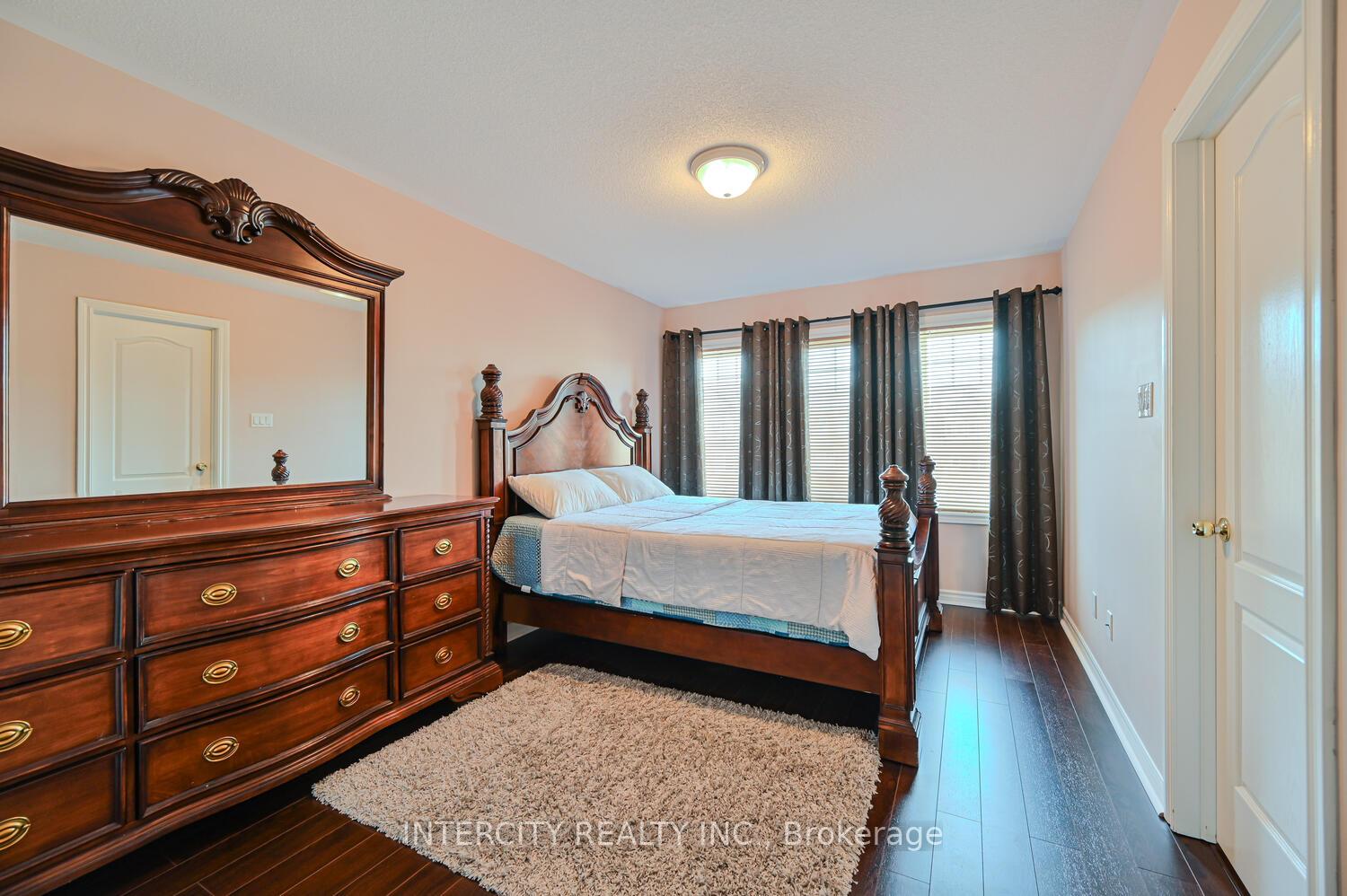 Photo 36 of 88 Magdalene Crescent, Brampton, Heart Lake East — HOMEH