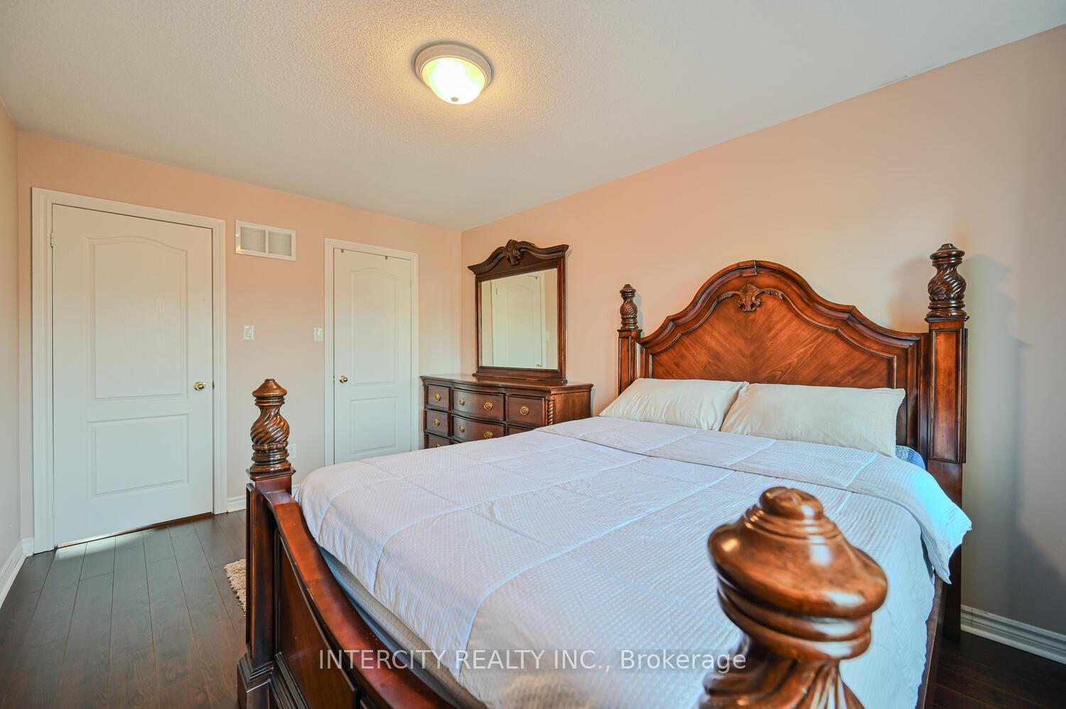 Photo 29 of 88 Magdalene Crescent, Brampton, Heart Lake East — HOMEH