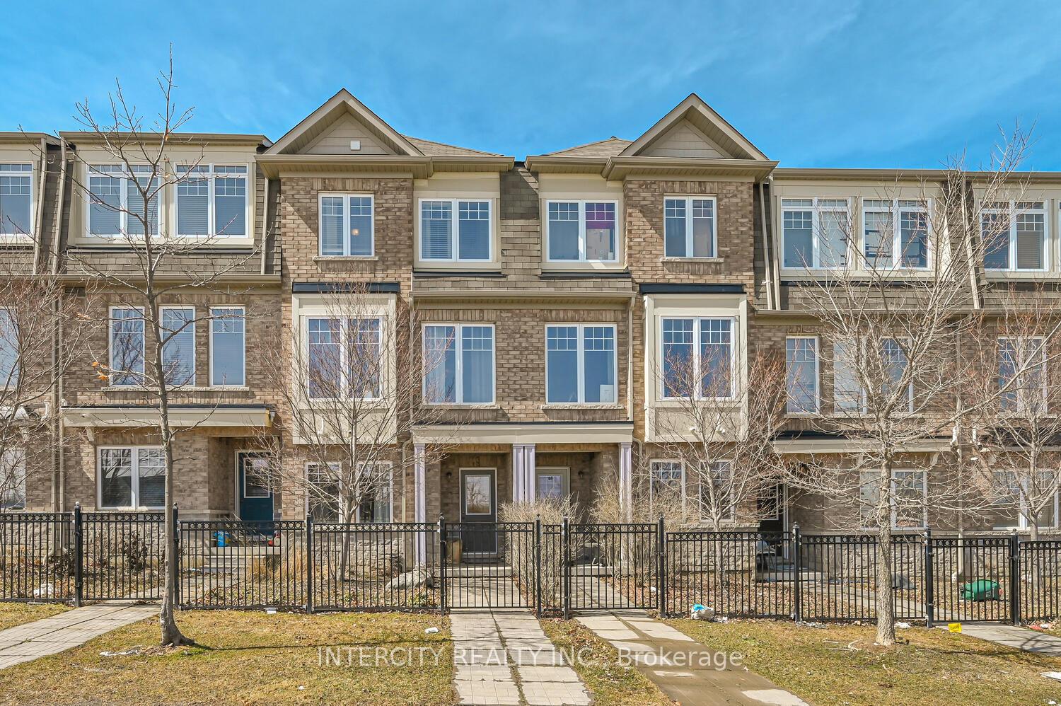 Photo 48 of 88 Magdalene Crescent, Brampton, Heart Lake East — HOMEH