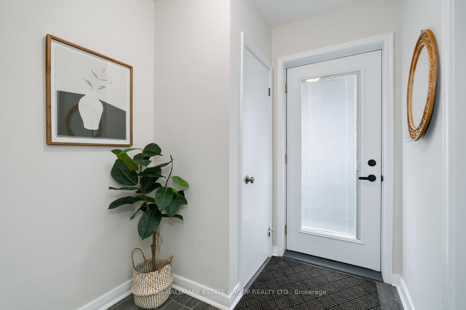 Photo 25 of 279 Hiawatha Road, Toronto, Greenwood-Coxwell — HOMEH