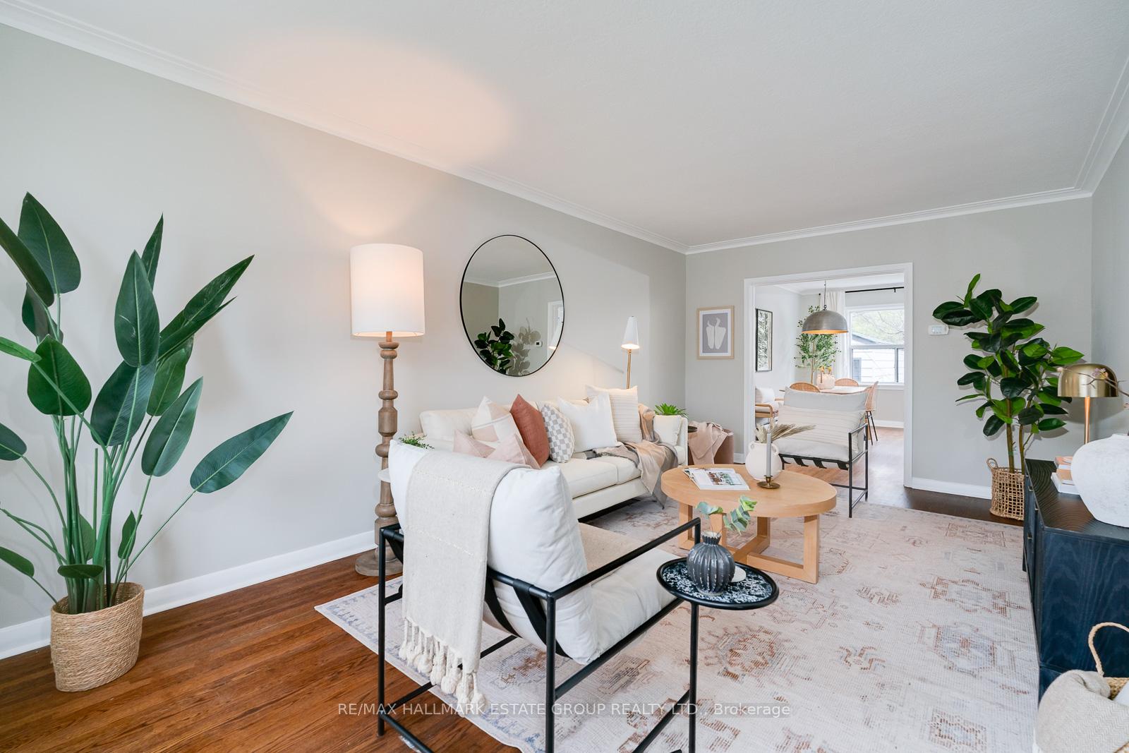 Photo 11 of 279 Hiawatha Road, Toronto, Greenwood-Coxwell — HOMEH