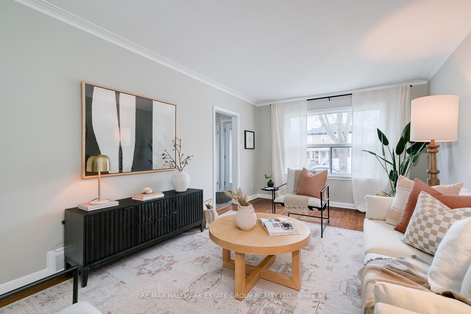 Photo 3 of 279 Hiawatha Road, Toronto, Greenwood-Coxwell — HOMEH