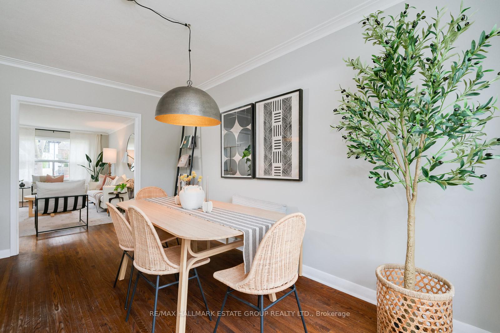 Photo 4 of 279 Hiawatha Road, Toronto, Greenwood-Coxwell — HOMEH