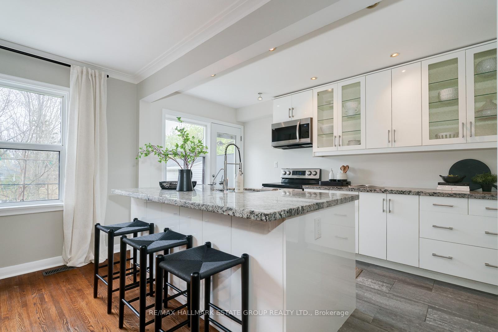Photo 20 of 279 Hiawatha Road, Toronto, Greenwood-Coxwell — HOMEH