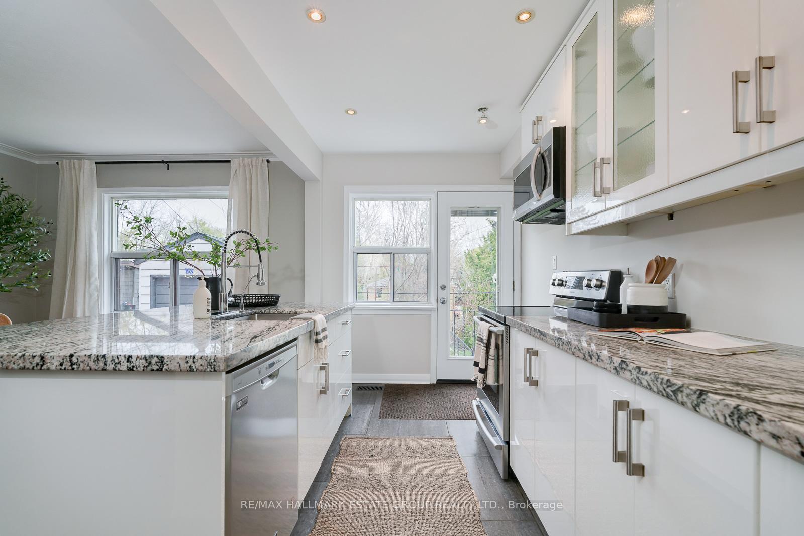 Photo 22 of 279 Hiawatha Road, Toronto, Greenwood-Coxwell — HOMEH