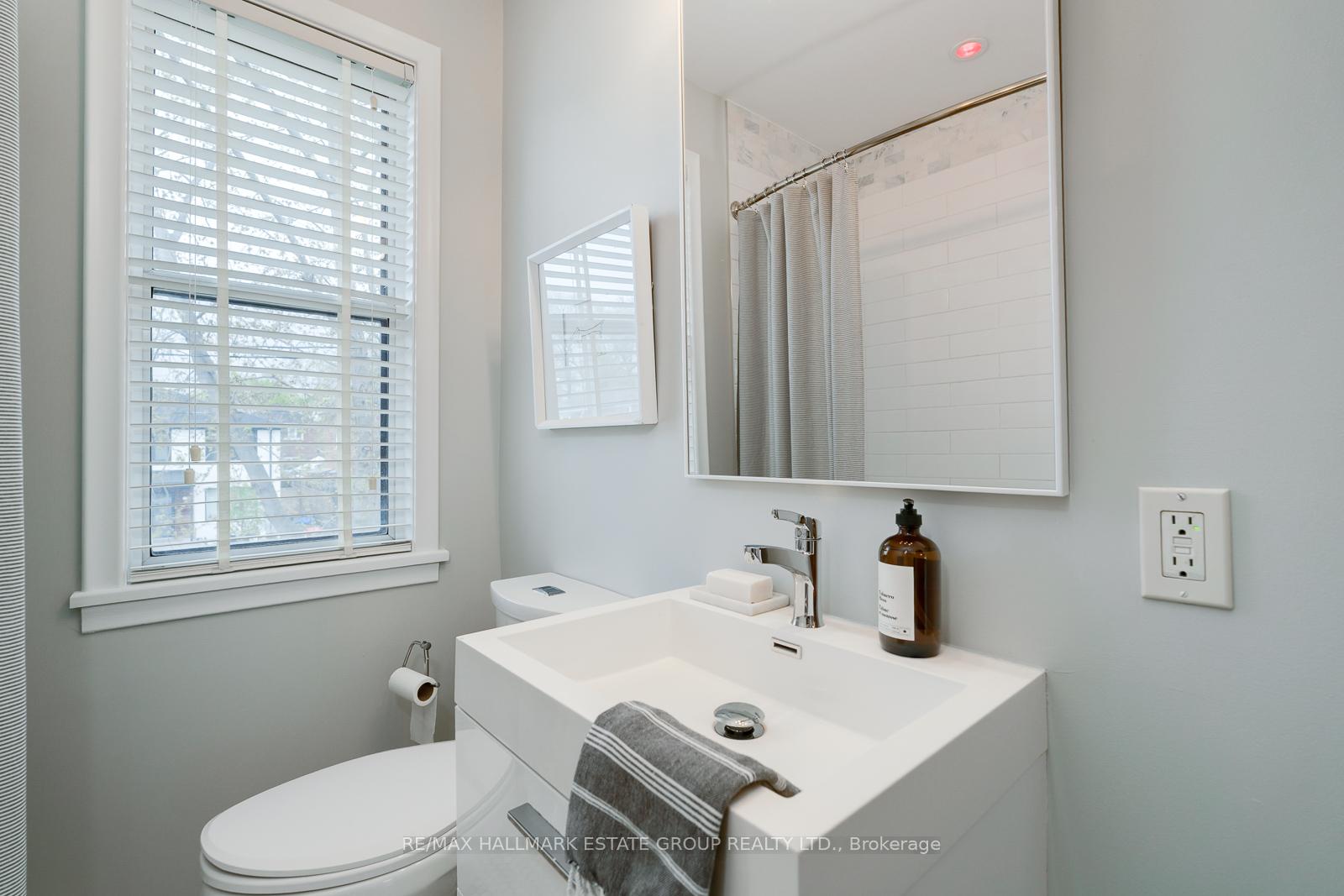 Photo 24 of 279 Hiawatha Road, Toronto, Greenwood-Coxwell — HOMEH