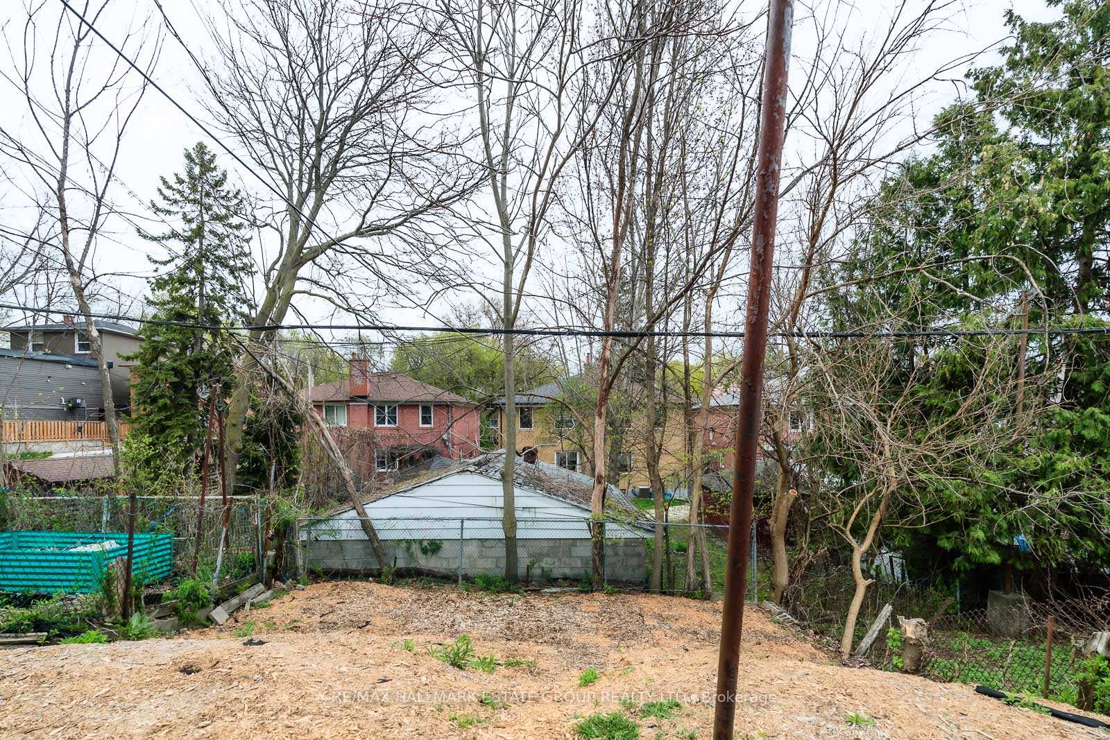 Photo 29 of 279 Hiawatha Road, Toronto, Greenwood-Coxwell — HOMEH