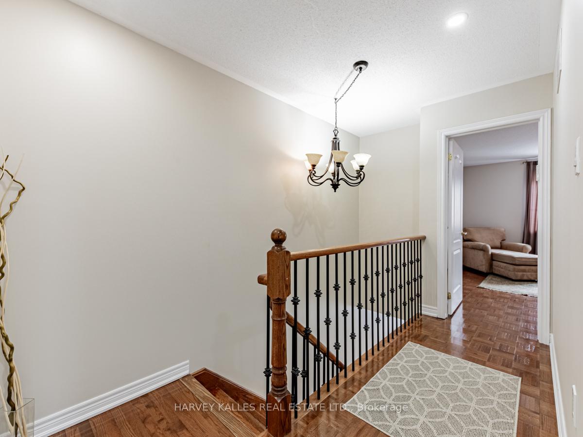 Photo 10 of 3 Zola Gate, Vaughan, Patterson — HOMEH