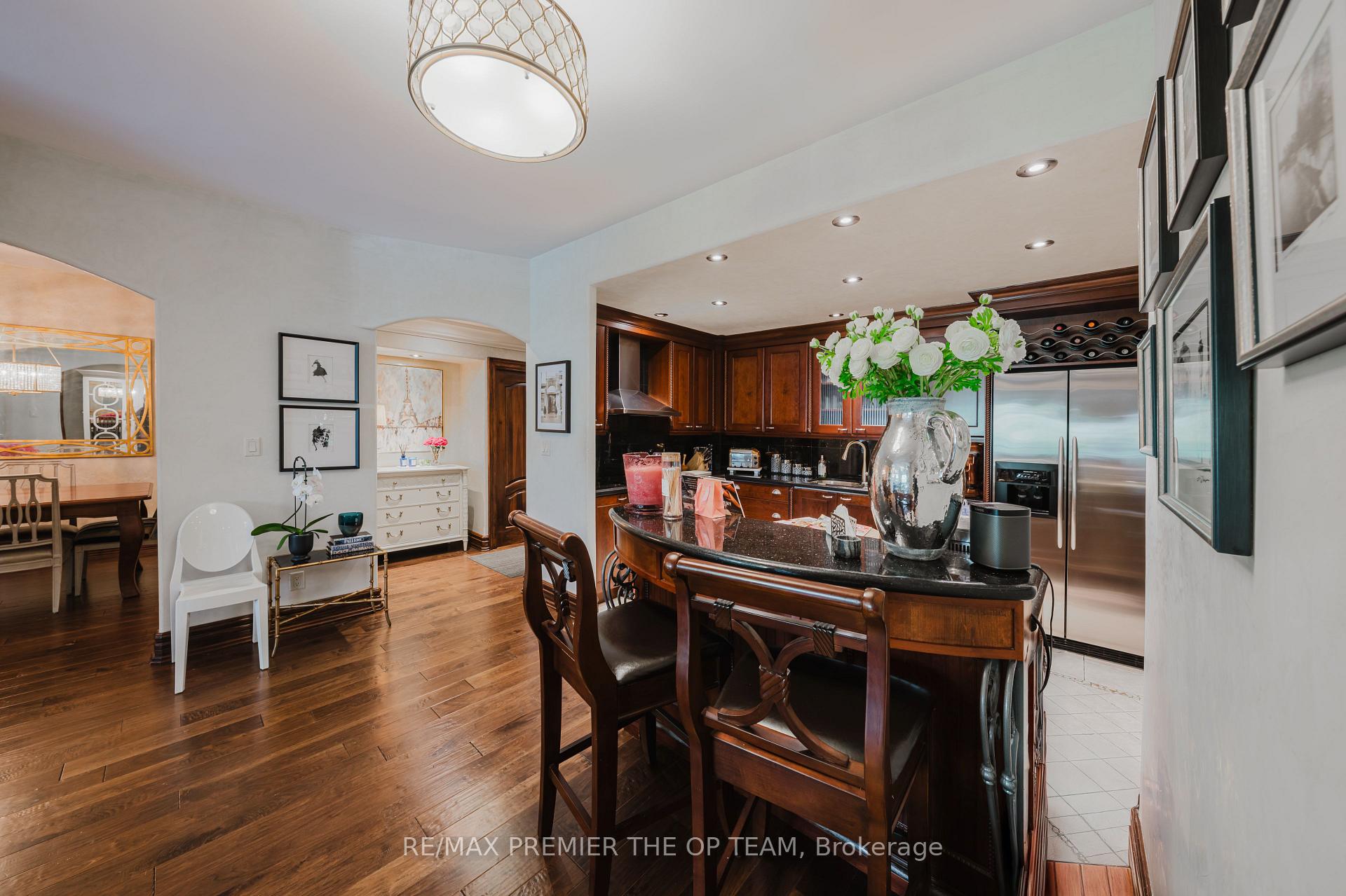 Photo 6 of Unit 321, 121 Woodbridge Avenue, Vaughan, West Woodbridge — HOMEH