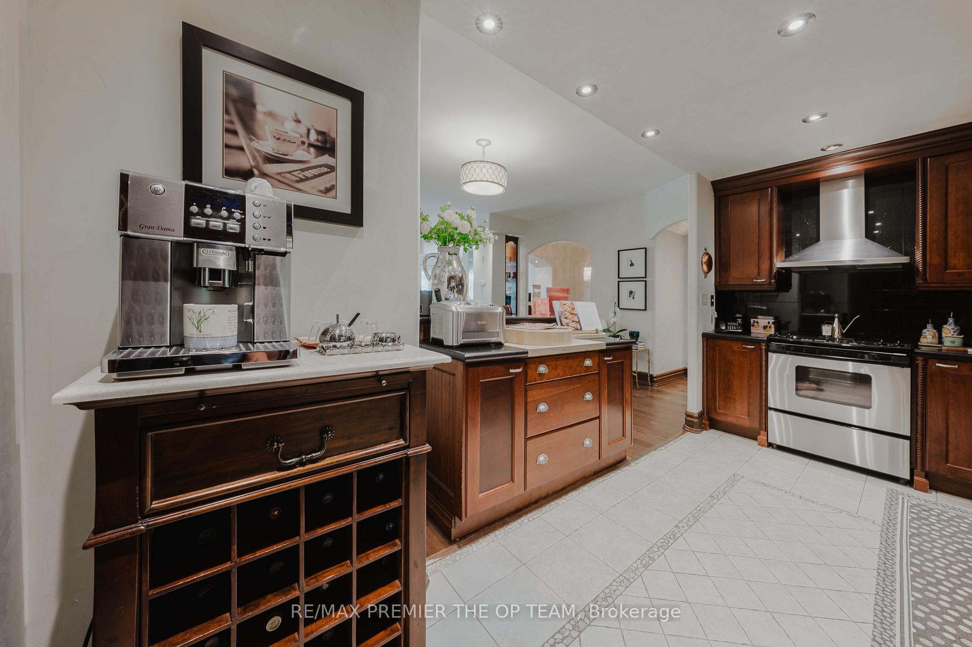 Photo 25 of Unit 321, 121 Woodbridge Avenue, Vaughan, West Woodbridge — HOMEH