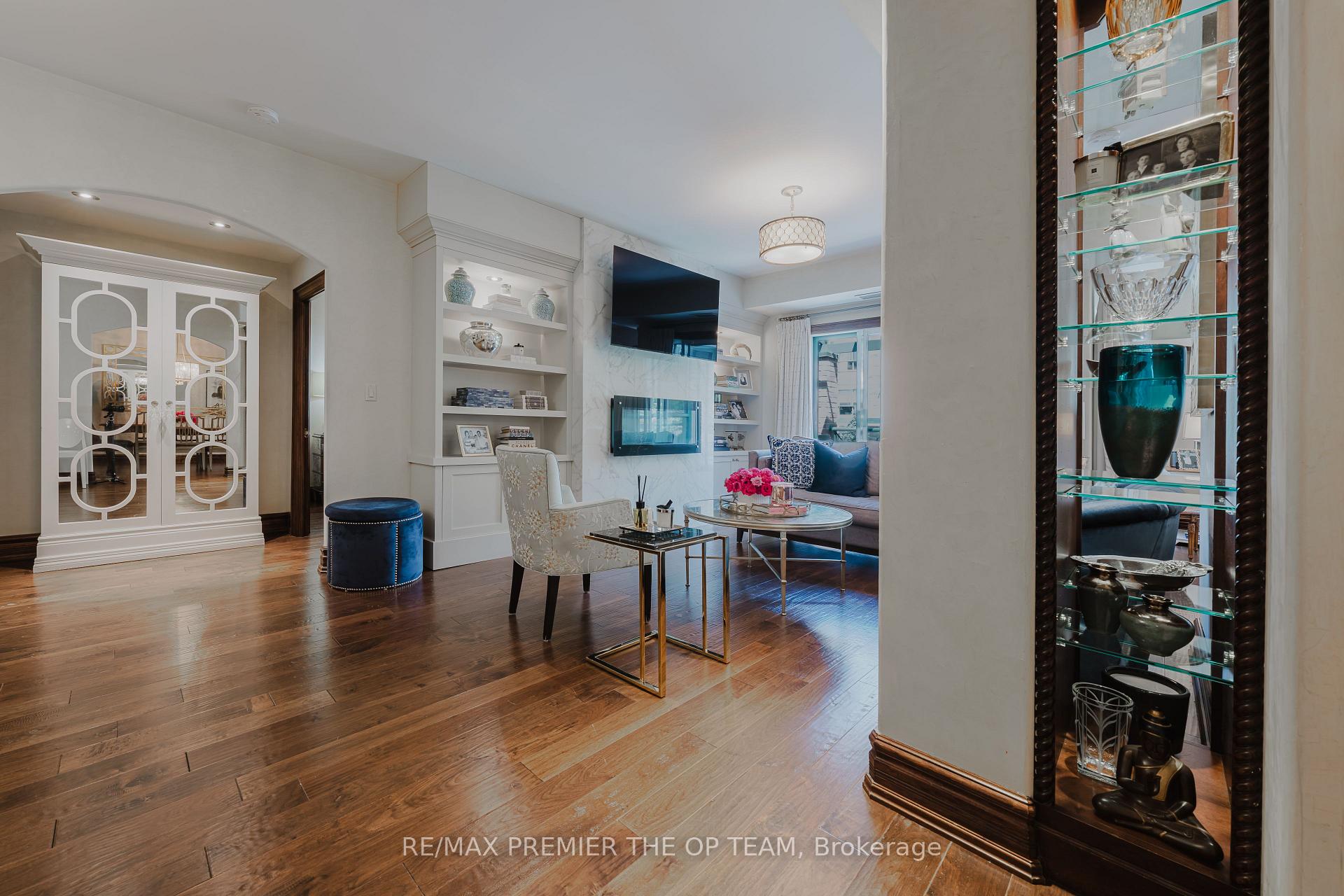 Photo 7 of Unit 321, 121 Woodbridge Avenue, Vaughan, West Woodbridge — HOMEH