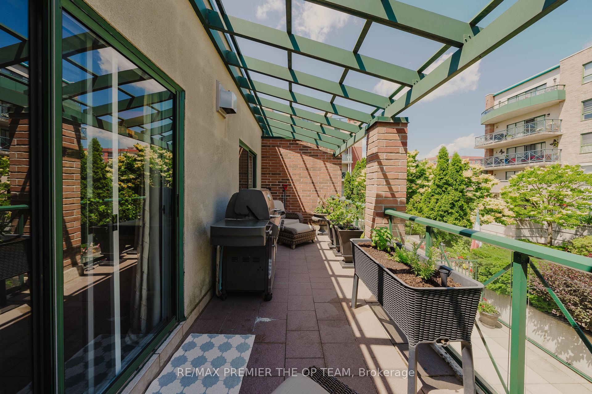Photo 18 of Unit 321, 121 Woodbridge Avenue, Vaughan, West Woodbridge — HOMEH