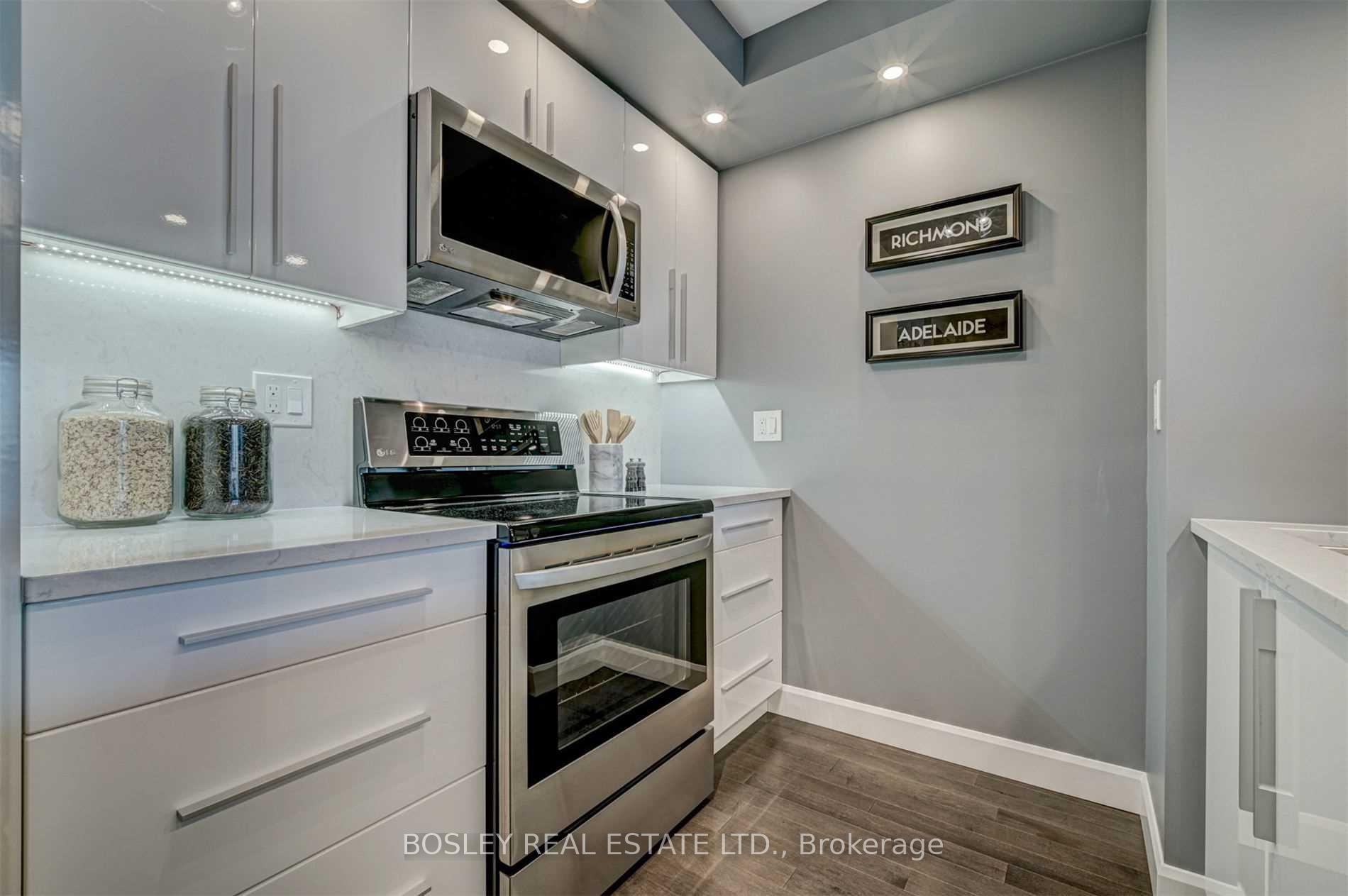 Photo 15 of Unit 802, 95 Lombard Street, Toronto, Church-Yonge Corridor — HOMEH