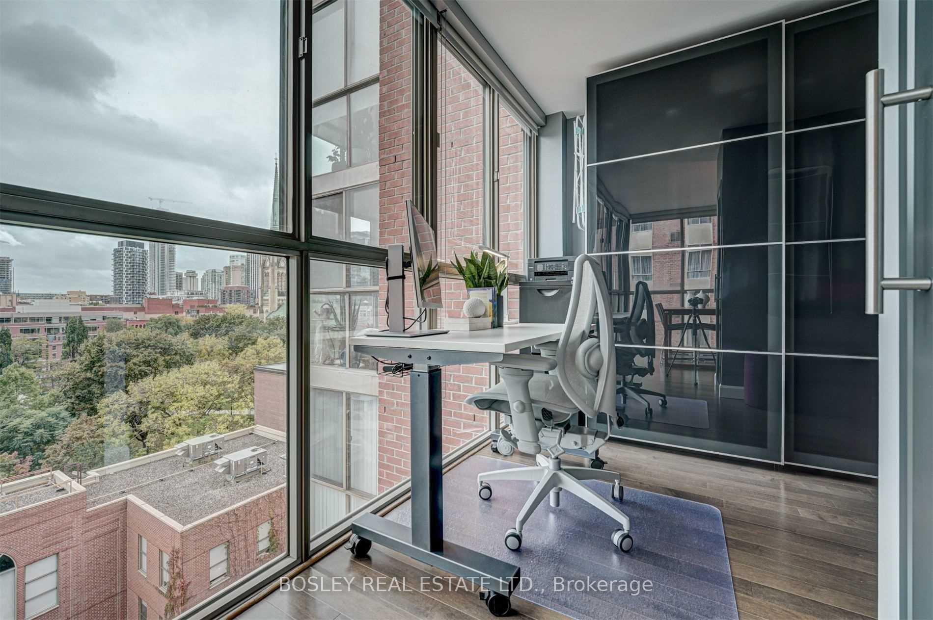 Photo 17 of Unit 802, 95 Lombard Street, Toronto, Church-Yonge Corridor — HOMEH