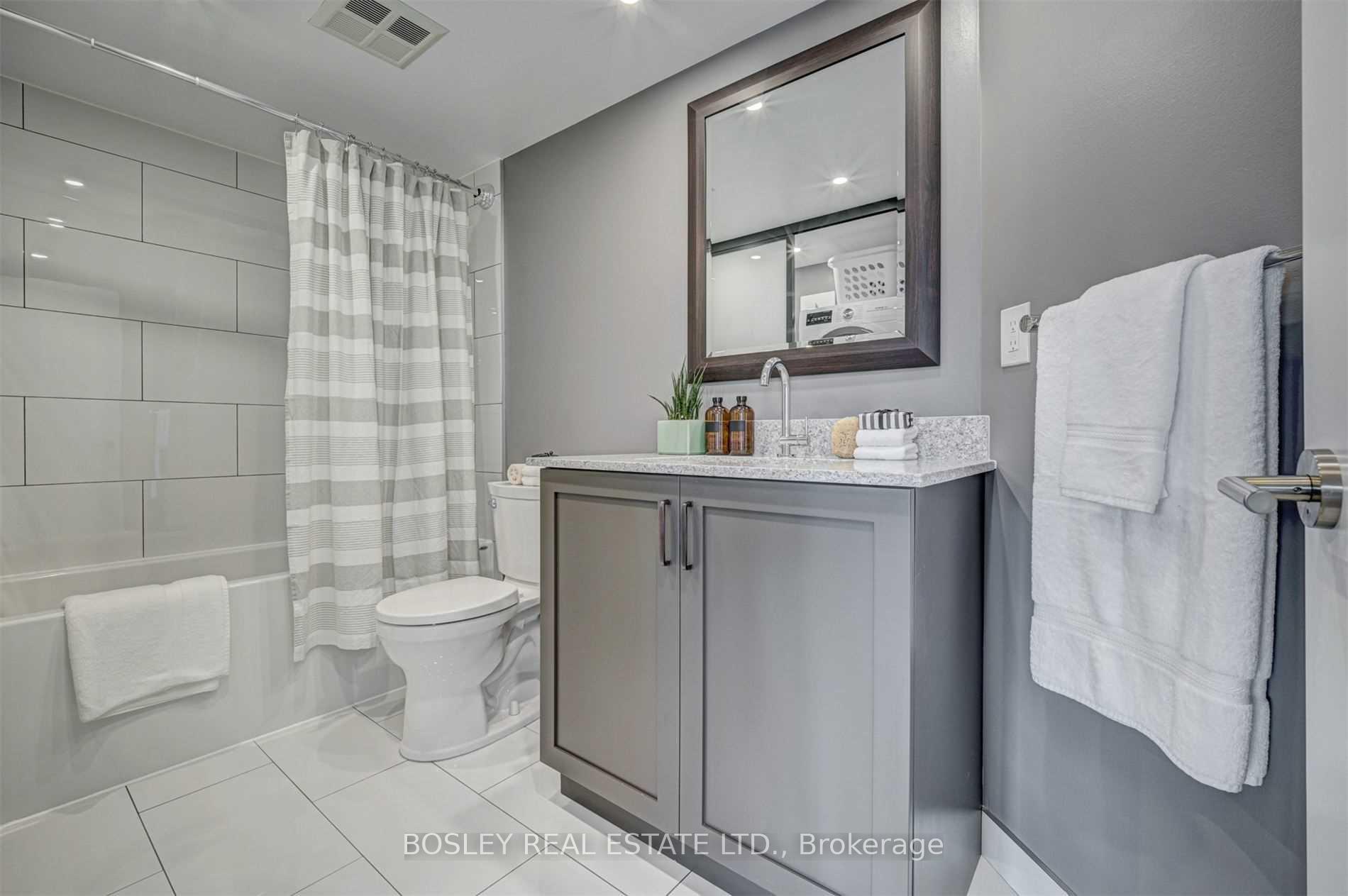 Photo 16 of Unit 802, 95 Lombard Street, Toronto, Church-Yonge Corridor — HOMEH