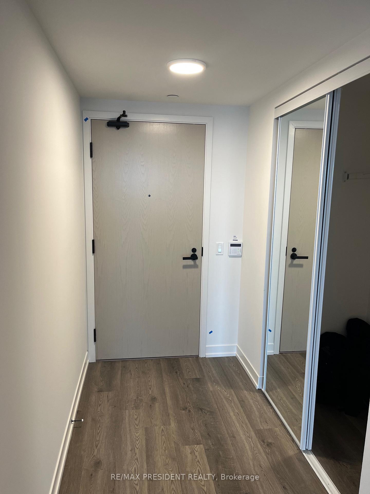 Photo 3 of Unit 2308, 195 commerce Street, Vaughan, Vaughan Corporate Centre — HOMEH
