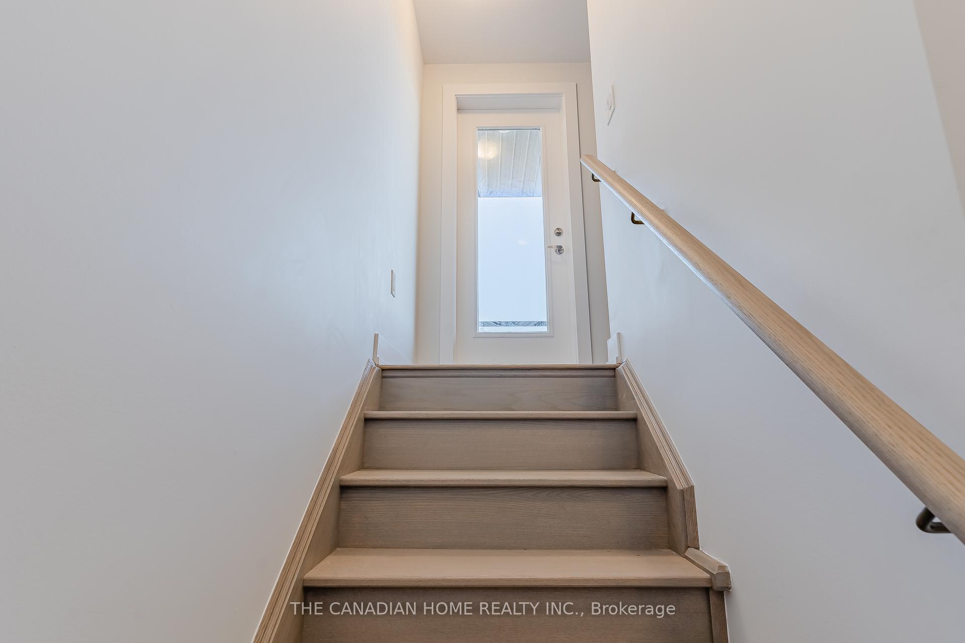 Photo 8 of Unit 216, 9560 Islington Avenue, Vaughan, Sonoma Heights — HOMEH