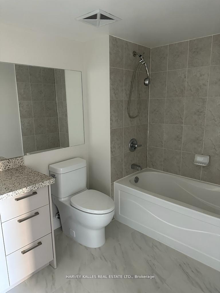Photo 10 of Unit 704, 20 North Park Road, Vaughan, Beverley Glen — HOMEH
