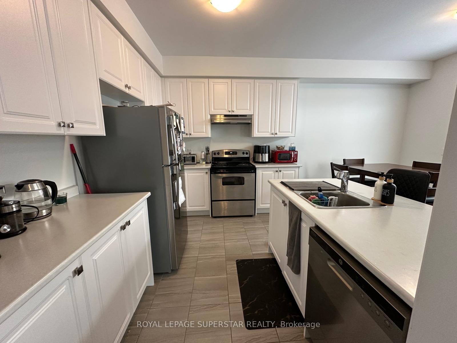 Photo 2 of 14 Stately Drive, Wasaga Beach — HOMEH
