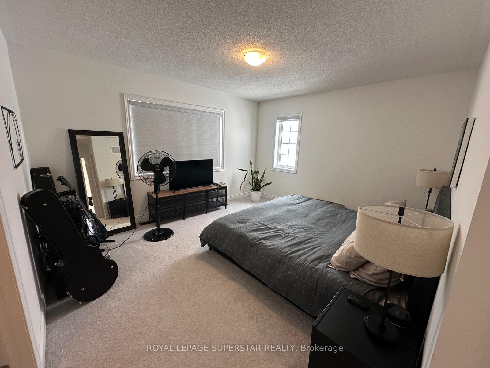 Photo 5 of 14 Stately Drive, Wasaga Beach — HOMEH
