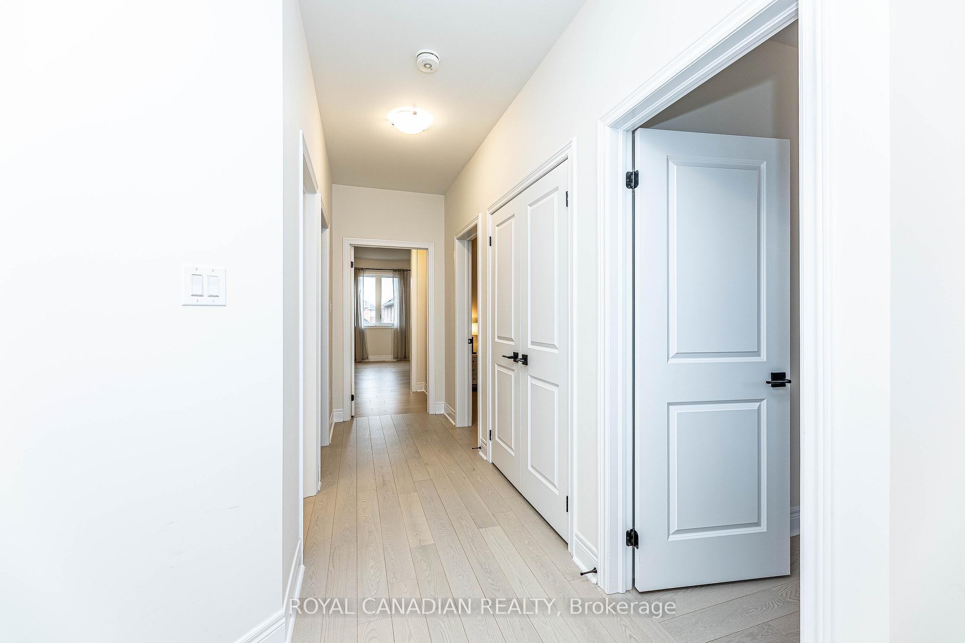 Photo 21 of 111 Jinnah Avenue, Markham, Middlefield — HOMEH