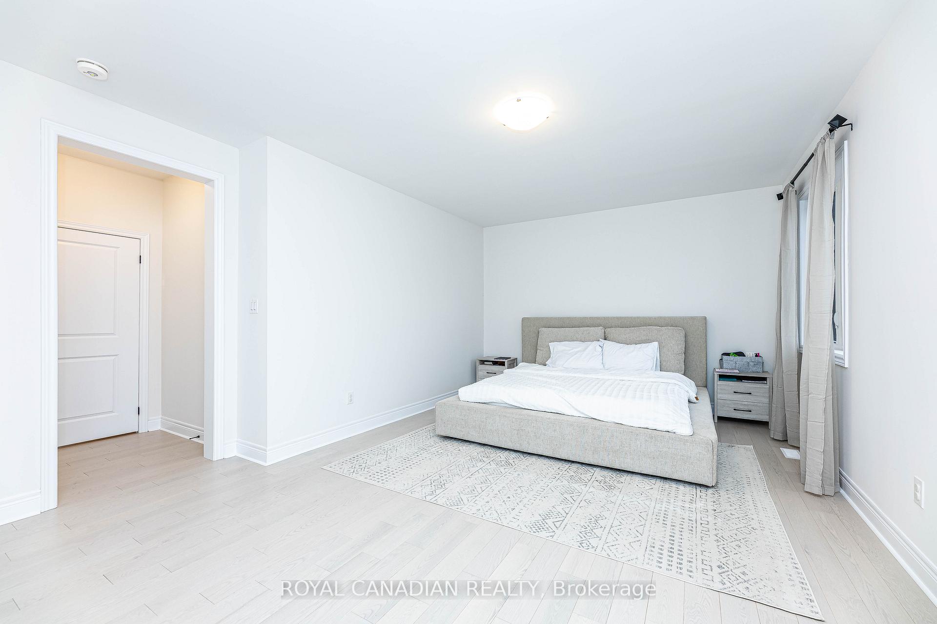 Photo 34 of 111 Jinnah Avenue, Markham, Middlefield — HOMEH