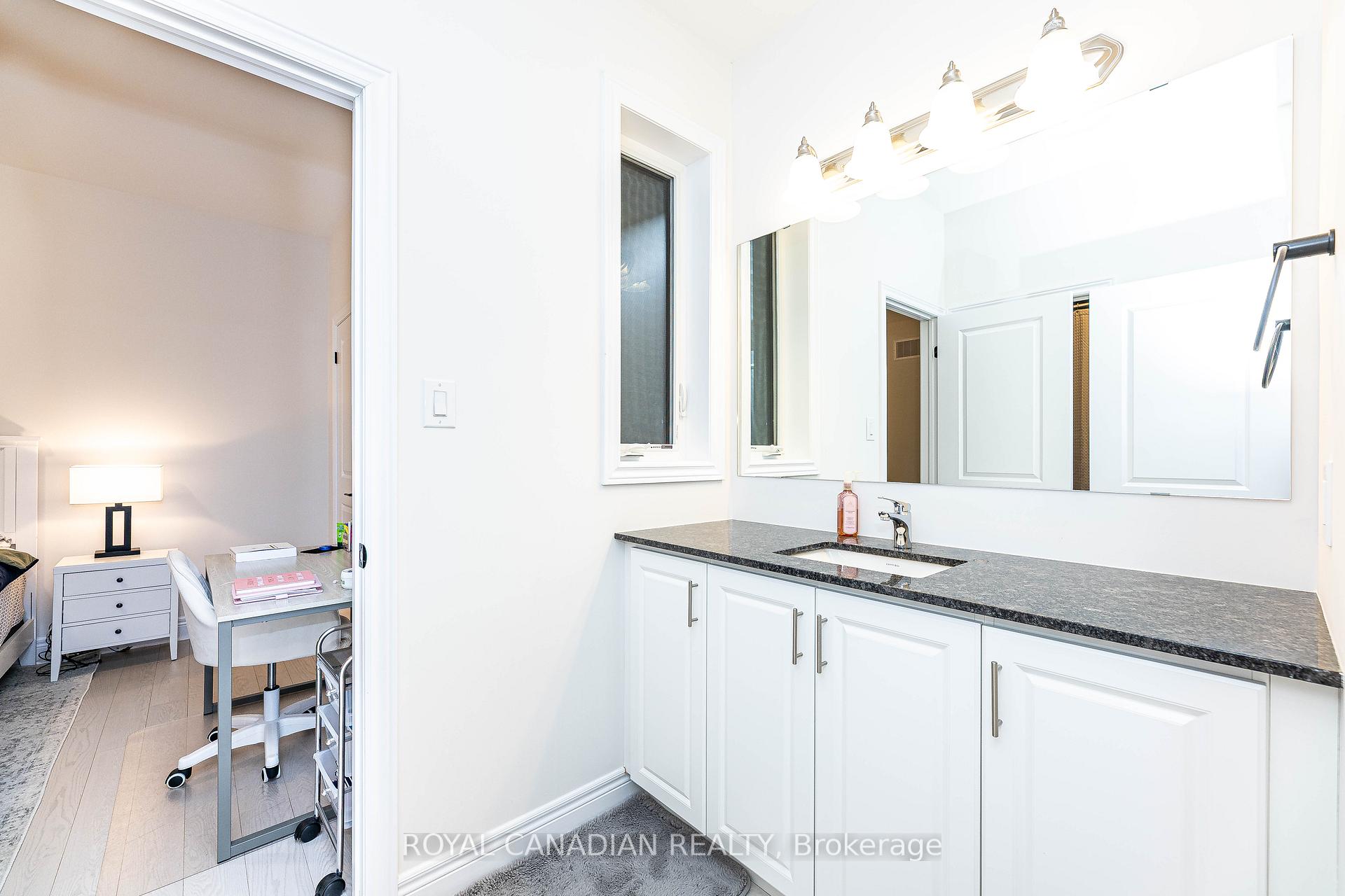 Photo 40 of 111 Jinnah Avenue, Markham, Middlefield — HOMEH