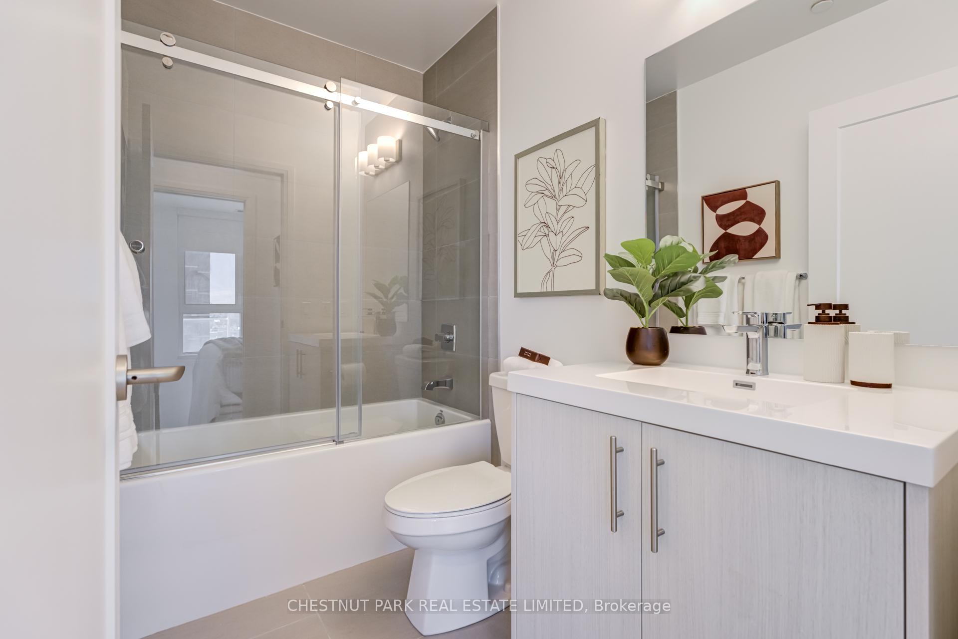 Photo 5 of Unit 708, 286 Main Street E, Toronto, East End-Danforth — HOMEH