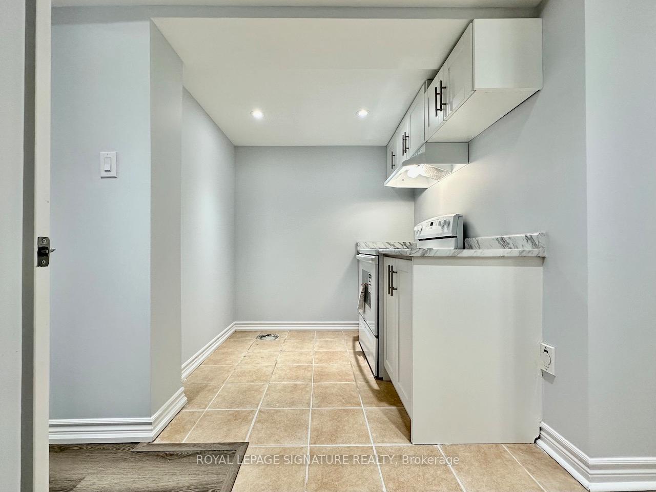Photo 12 of Unit Bsmt, 31 Meekings Drive, Ajax, Central West — HOMEH
