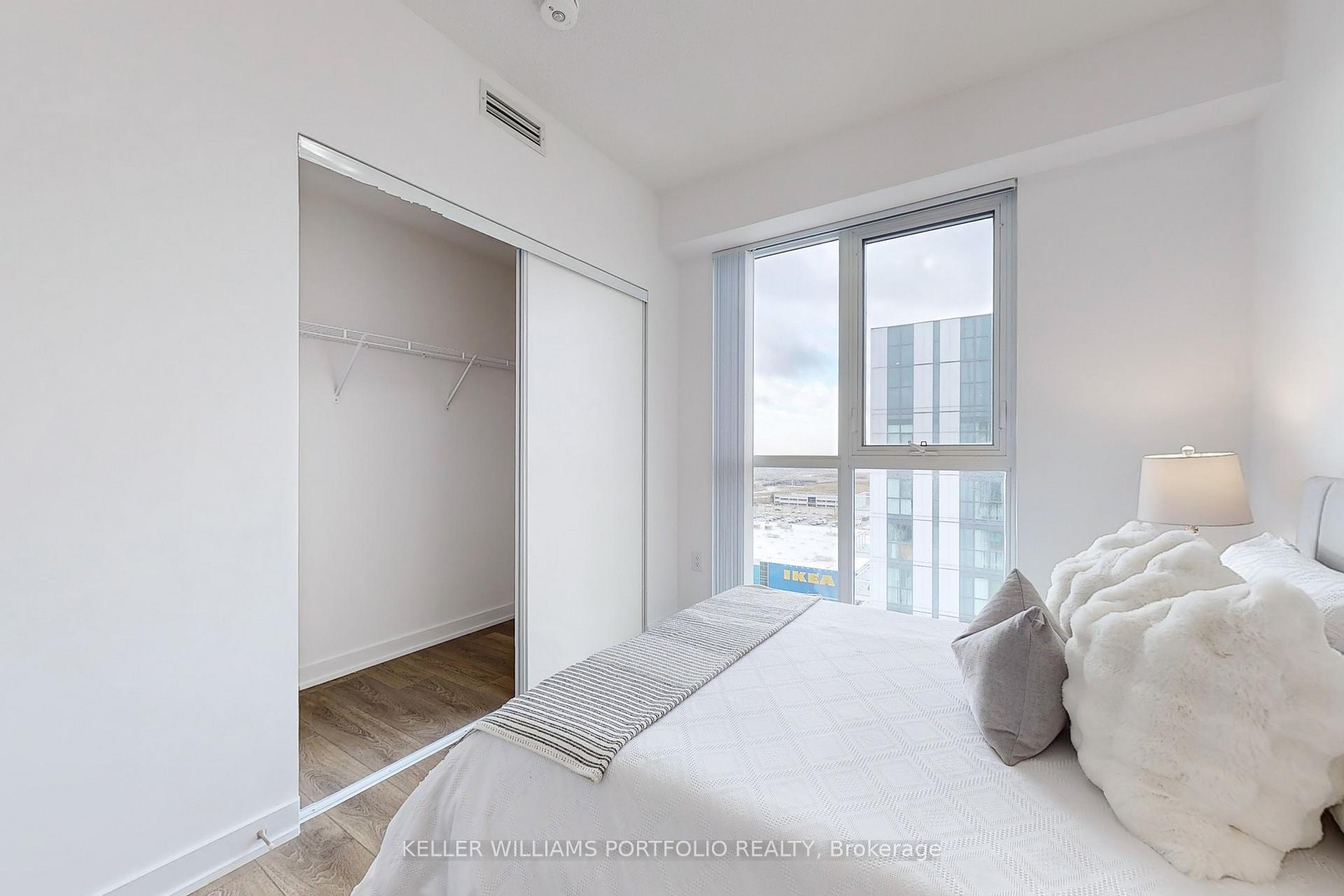 Photo 23 of Unit 1802, 38 Honeycrisp Crescent, Vaughan, Vaughan Corporate Centre — HOMEH