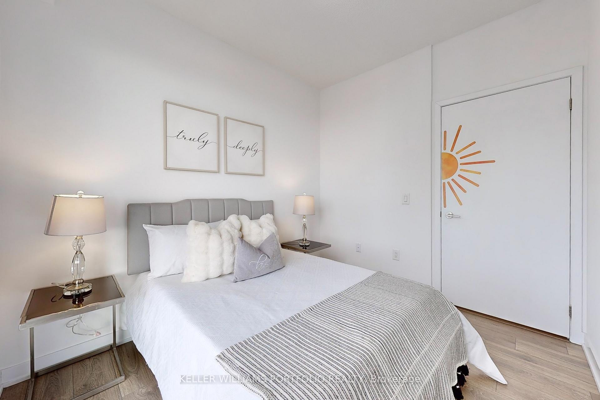 Photo 14 of Unit 1802, 38 Honeycrisp Crescent, Vaughan, Vaughan Corporate Centre — HOMEH