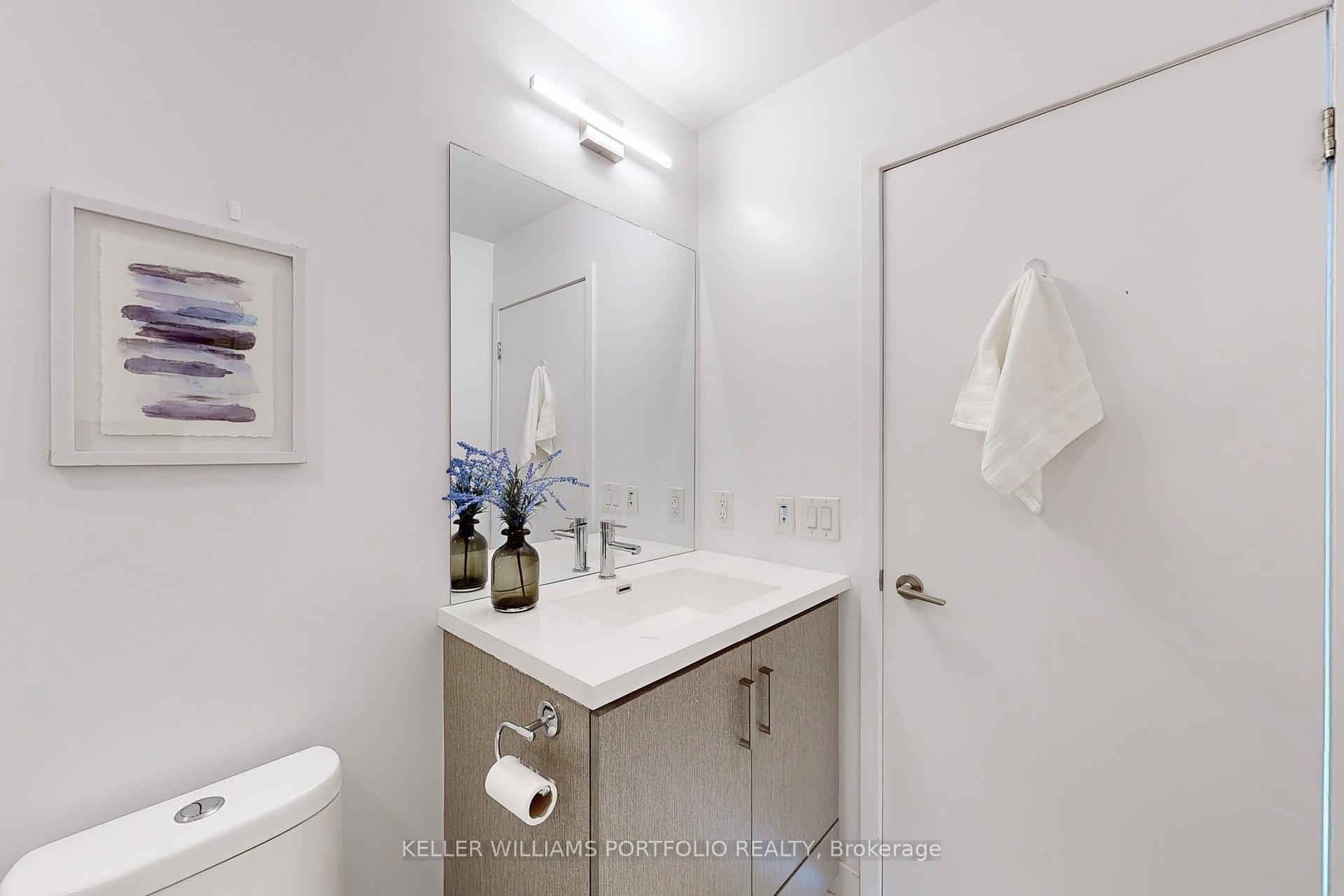 Photo 16 of Unit 1802, 38 Honeycrisp Crescent, Vaughan, Vaughan Corporate Centre — HOMEH