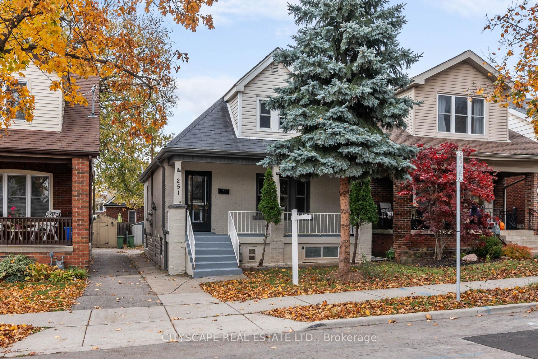 Front of 251 London Street S