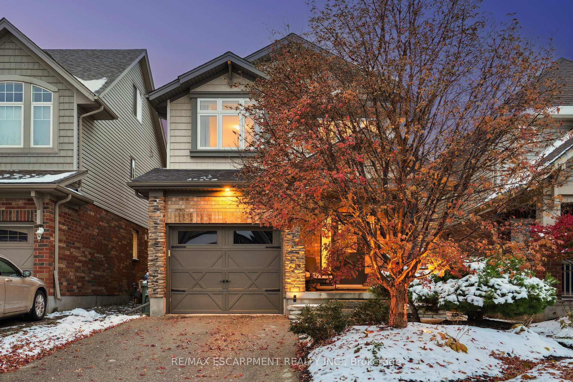Photo 3 of 9 Pearson Street, Guelph, Pineridge/Westminster Woods — HOMEH