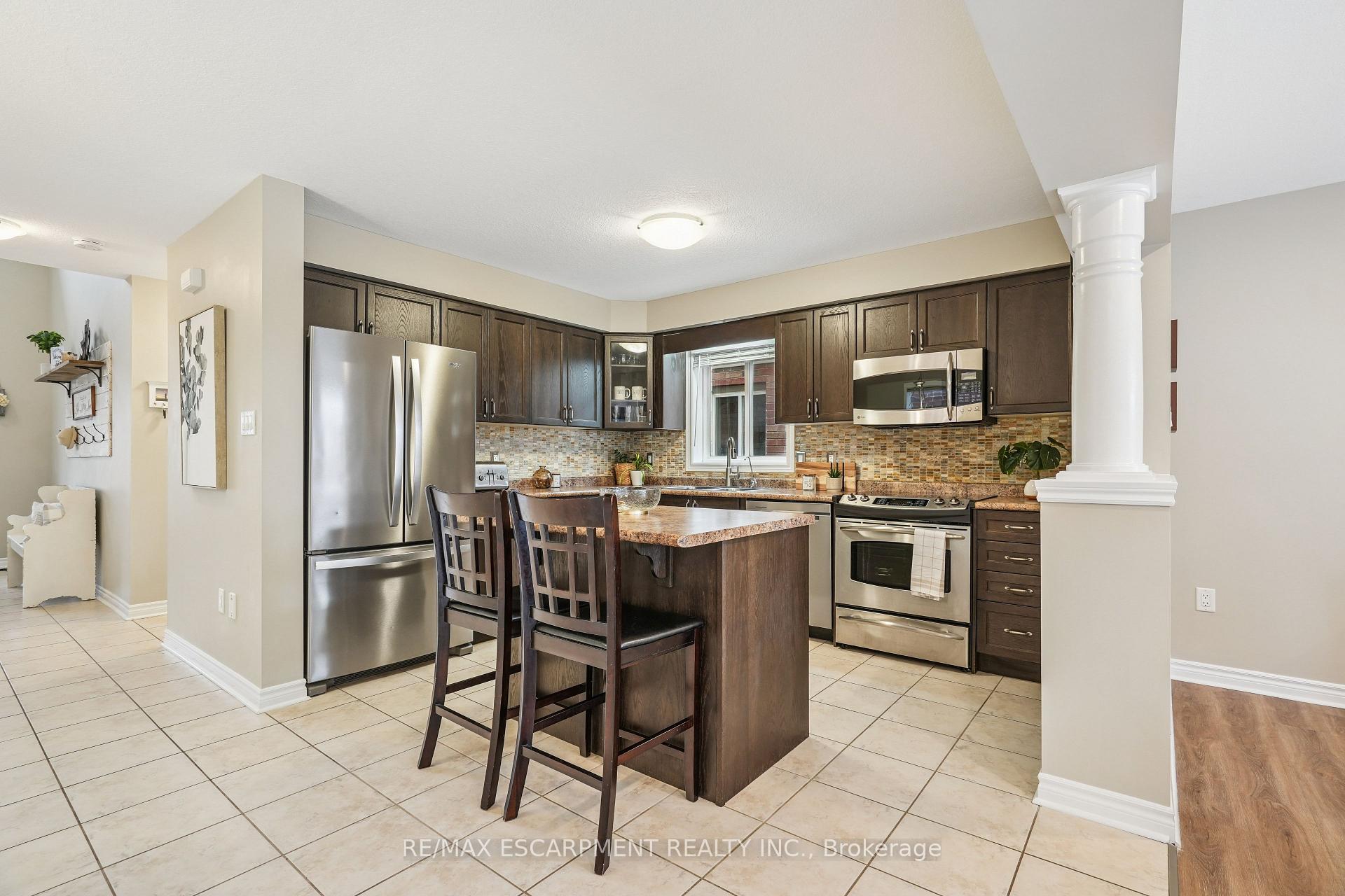 Photo 12 of 9 Pearson Street, Guelph, Pineridge/Westminster Woods — HOMEH