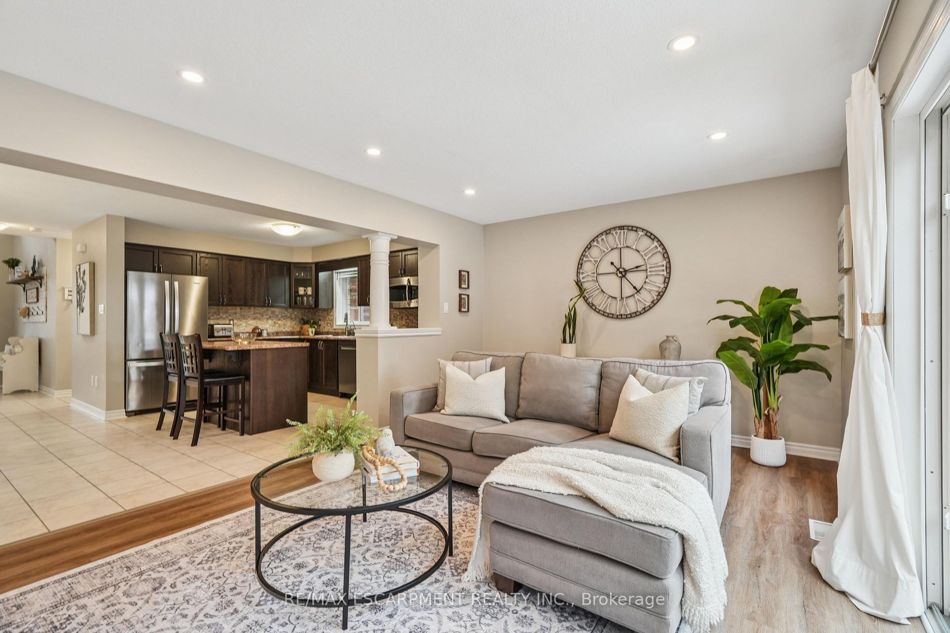 Photo 20 of 9 Pearson Street, Guelph, Pineridge/Westminster Woods — HOMEH