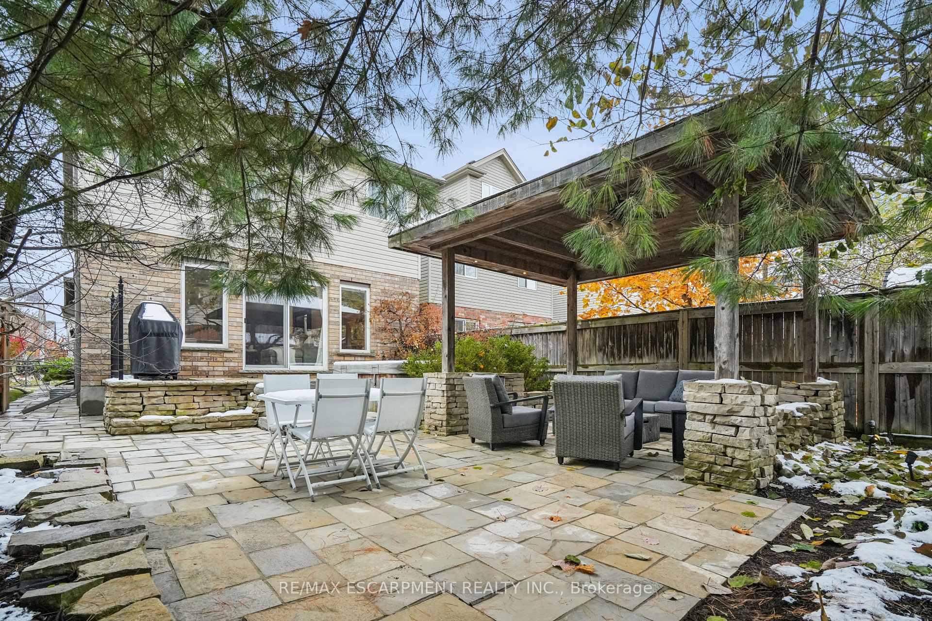 Photo 46 of 9 Pearson Street, Guelph, Pineridge/Westminster Woods — HOMEH